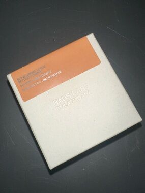 HAUS LABS Bio-Blurring Loose Setting Powder - Deep Honey